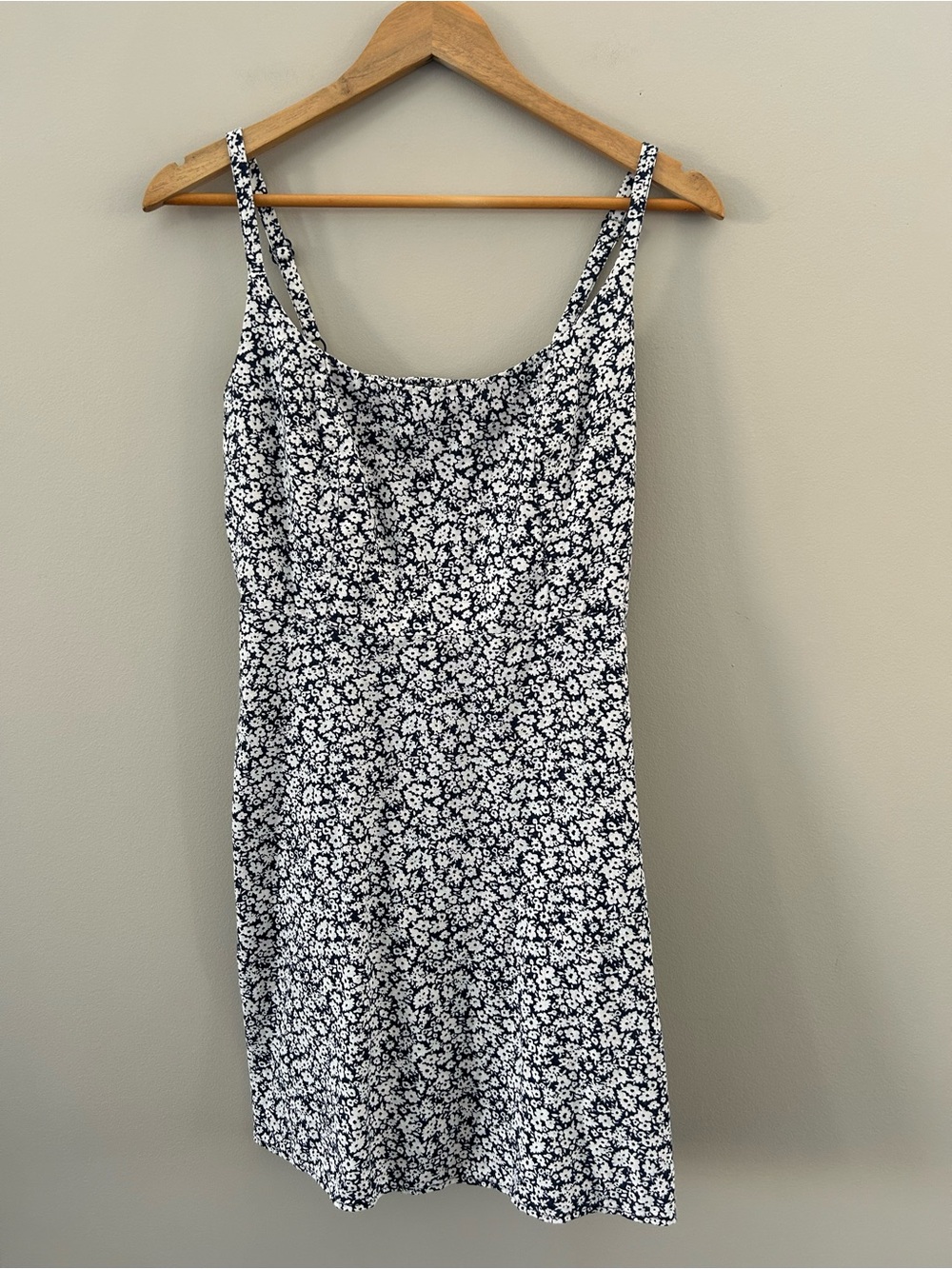 Old Navy Floral Navy White Linen Blend Sleeveless Pocket Mini Dress - Picture 2 of 4